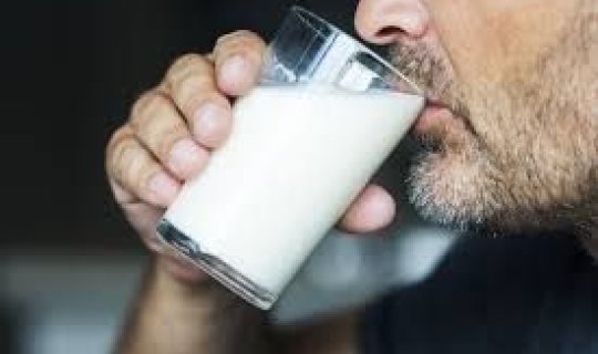 Həddən artıq çox süd içən kişi reanimasiyalıq oldu