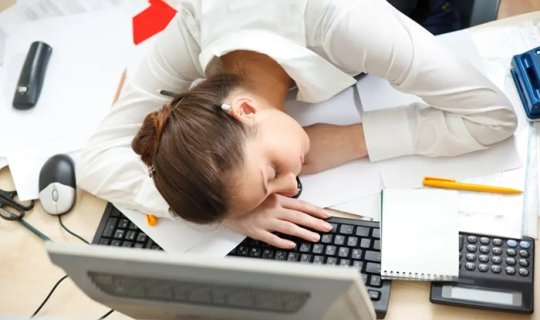 Günorta yeməyindən sonra gələn yuxu ilə bağlı maraqlı araşdırma