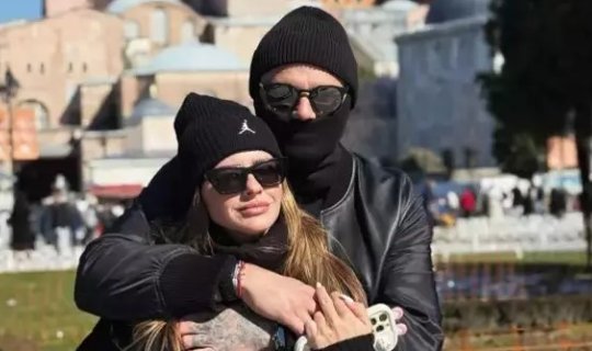 Mauro İkardi və yeni sevgilisi tanınmamaq üçün maska taxıb İstanbulu gəzdi