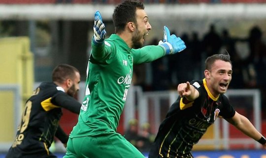 Futbolda qapıçılarla bağlı YENİ QƏRAR