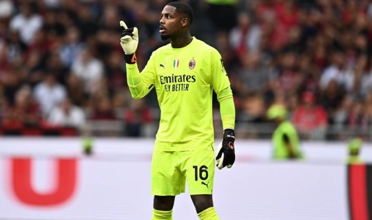 "Milan"ın qapıçısı diskvalifikasiya olundu