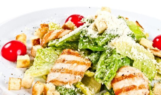 Evdə hazırlaya biləcəyiniz ən asan sezar salatı &ndash; RESEPT