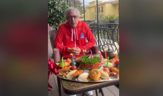 Santuşdan maraqlı bayram təbriki - Video