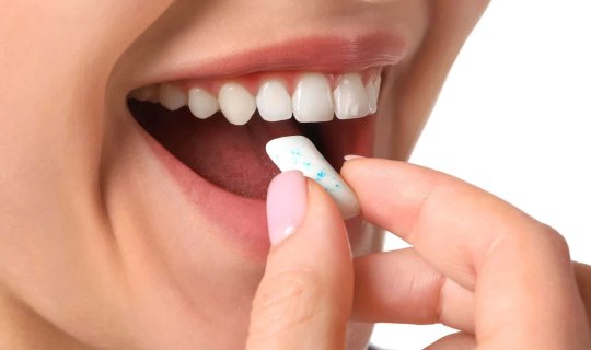 Saqqız çeynəyənlərin nəzərinə: Xərçəng riskini artırır