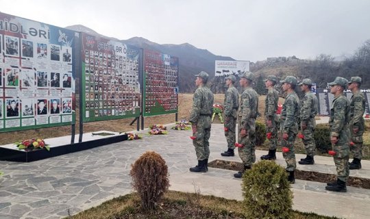 Aprel döyüşlərinin 9-cu ildönümü qeyd olunub - FOTO