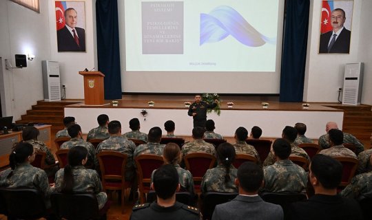 Azərbaycan Ordusunda psixoloqlarla təlim keçirilir