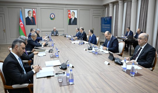 Qarşıdakı 4 il üçün dövlət və icmal büdcələrinin proqnoz göstəriciləri müzakirə olunub