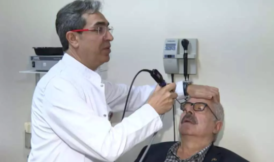 30 ildir nəfəs ala bilmirdi: 70 yaşlı kişinin burnundan çıxan cisim təəccübləndirdi - FOTO