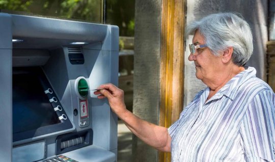 Güzəştli şərtlər ilə yaşa görə müavinət neçə yaşdan hesablanır?