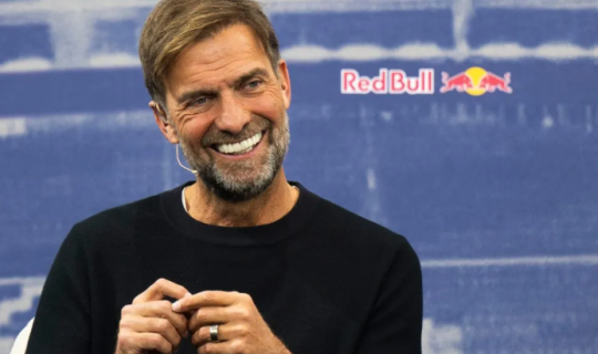 Kloppun meneceri iddialara cavab verdi