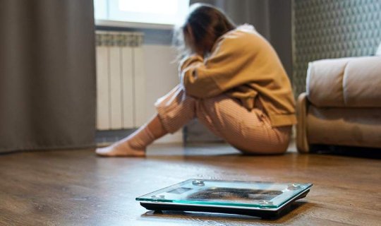Pəhrizlərin mental sağlamlığa mənfi təsiri nələrdir?