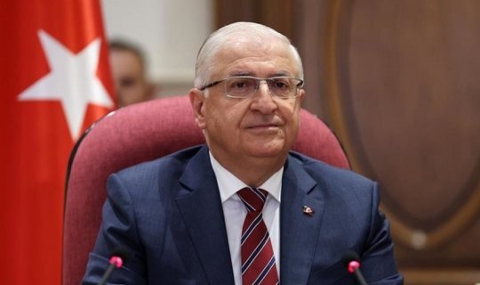 Yaşar Gülər Bakıda Zəfər parkını, Fəxri və Şəhidlər xiyabanını ziyarət edib