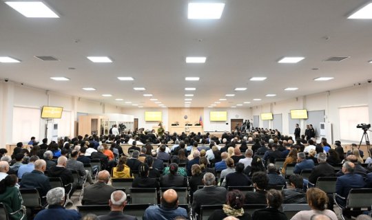 Məhkəmədə Ermənistan ordusunun işğal və mülki əhalinin qətliamı faktları ilə bağlı ifadələr dinlənilib
