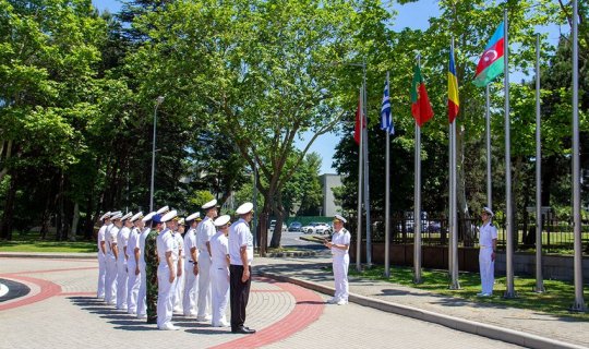 MN Azərbaycan bayrağının NATO DTMM-də qaldırılması ilə bağlı məlumat yayıb