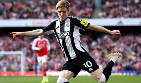 "Liverpul" İngiltərə klubunun futbolçusu ilə maraqlanır