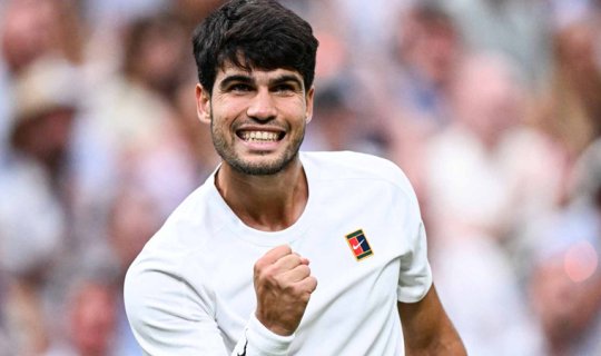 22 yaşında tennisçi rekord qırdı