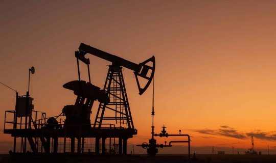 Neft ucuzlaşıb