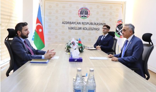 Vəkillər Kollegiyasının sədri dördüncü &ldquo;Yüksəliş&rdquo; müsabiqəsinin qalibi ilə növbəti görüşünü keçirib