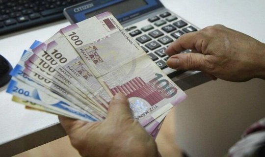 Bakıda ortaaylıq əməkhaqqı artıb - Kim daha çox qazanır?