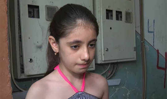 &ldquo;Qurumuş ağaclar təhlükə saçır, biri 9 yaşlı qızın üstünə aşıb&rdquo;&nbsp;- Video
