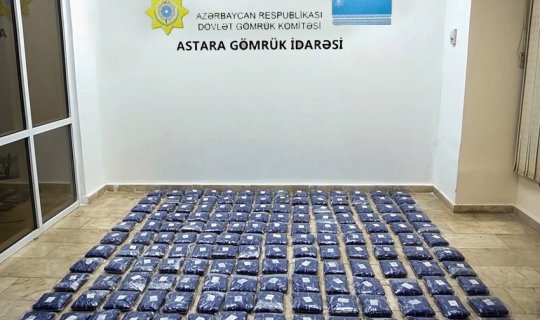 &ldquo;Bibər&rdquo; aparan nəqliyyat vasitəsində&nbsp;103,3 kq narkotik aşkarlandı