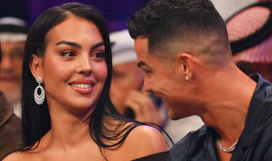 Ronaldo sevgilisinə evlilik təklif etdi - FOTO