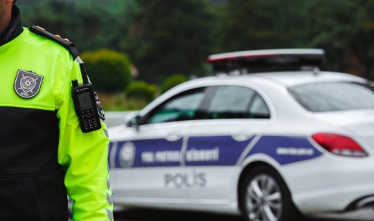 Narkotikin təsiri altında mikroavtobus sürən şəxs həbs edilib - FOTO