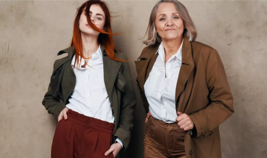 Qadınları olduğundan daha yaşlı göstərən 2 səhv - Bu rənglərdən qaçın!