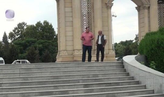 Taksi sürücüsü dələduzların torundan necə çıxdı? - TƏFƏRRÜAT - VİDEO