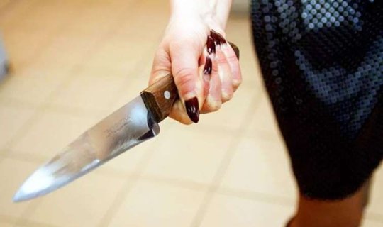 46 yaşlı kişi öldürüldü - Sevgilisi saxlanıldı