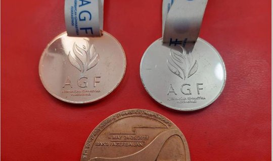Azərbaycanda 3 medal satışa çıxarıldı - FOTO