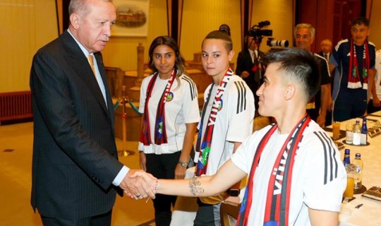 Azərbaycan millisinin futbolçuları Ərdoğanla görüşüblər