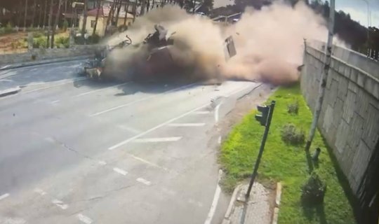 &ldquo;KamAZ&rdquo;ın avtomobillərin üzərinə aşması nəticəsində ölənlərin sayı artıb