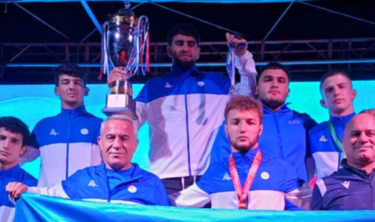 Azərbaycan güləşçiləri Universiadada 8 medal qazanıb