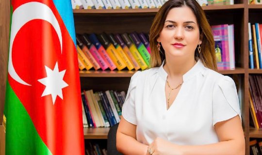 Məktəb direktoru qızına görə işdən çıxdı - &ldquo;Mənə bibi deyirdi&rdquo;