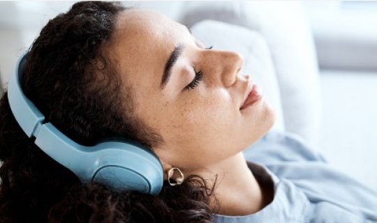 Musiqi zövqlərinin yaşla necə dəyişdiyi açıqlandı
