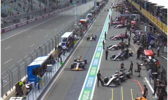 Azərbaycandakı yarışda "Formula 2"nin pilotlarına cəza verilib