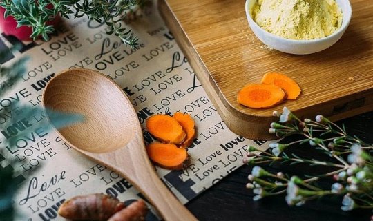 Bu ədviyyat həm beyni, həm də ürəyi qoruyur &ndash; Sarıkökün faydaları