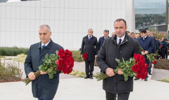 Əli Nağıyev və Orxan Sultanov Zəfər parkını ziyarət etdi - FOTO