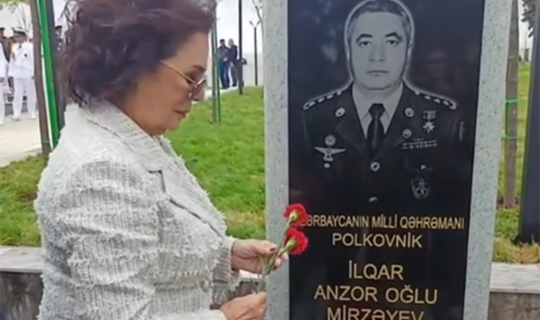 Hülya Koçyiğit şəhid məzarlarını ziyarət etdi - VİDEO