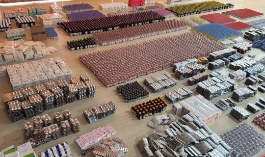 Türkiyədən ərzaq gətirən yük maşınında külli miqdarda dərman aşkarlandı