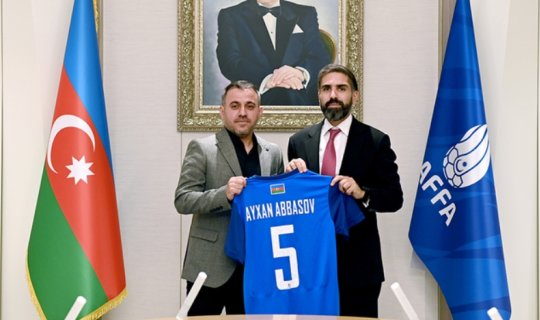 AFFA prezidenti milli komandanın baş məşqçisi ilə görüşüb