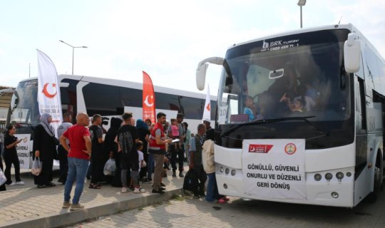 Son 10 ayda yarım milyondan çox qaçqın Türkiyədən Suriyaya qayıdıb