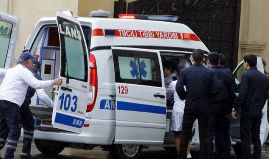 Qadın qardaşı ilə dalaşıb qaçdı, avtobus vurub öldürdü