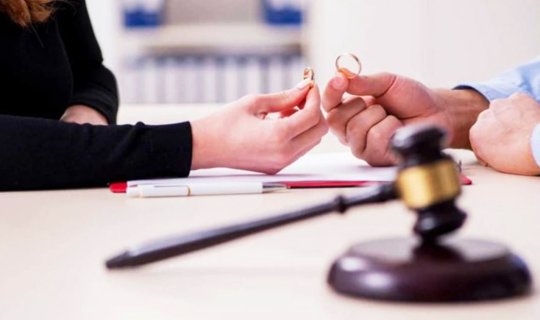 Boşananda kimə daha çox əmlak düşür? - Evdən geyimə qədər...