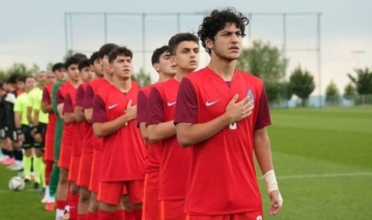 Millimiz böyük hesabla məğlub olub
