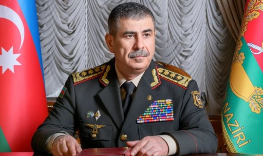 Azərbaycan müdafiə naziri Türkiyəyə səfər edib