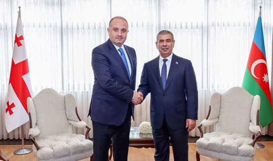 Azərbaycan və Gürcüstan müdafiə nazirləri görüşüblər&nbsp;