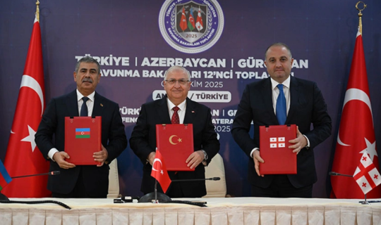 Türkiyə-Azərbaycan-Gürcüstan müdafiə nazirlərinin görüşü keçirilib