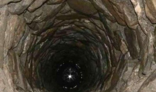 Bir yaşlı körpə su quyusuna düşərək öldü